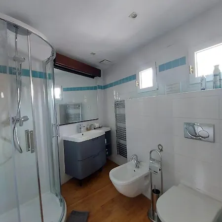 Apartment Sea View Front Deluxe Near Airport *